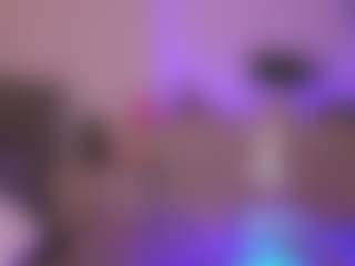 Live cam show with Dia - Fuck Machine on Camsoda