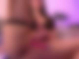 Dia's Live Sex Cam Show