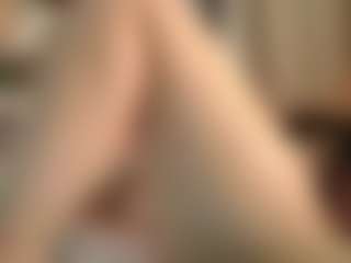 Merida-Red's Live Sex Cam Show