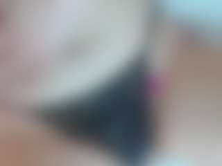 Salmamilf's Live Sex Cam Show