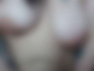 Salmamilf's Live Sex Cam Show