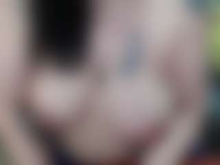 Salmamilf's Live Sex Cam Show