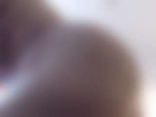 Live cam show with Salmamilf - Shaved Pussy on Mixed Magazine Live