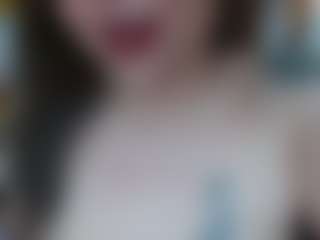 Salmamilf MILF webcam performer live streaming