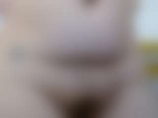 Salmamilf MILF webcam performer live streaming
