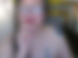 Salmamilf's Live Sex Cam Show