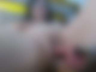 Salmamilf MILF webcam performer live streaming