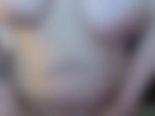 Salmamilf's Live Sex Cam Show