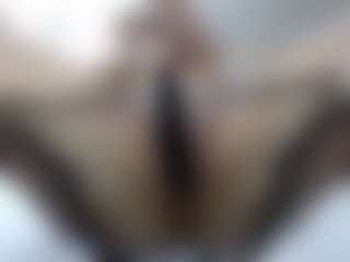 Salmamilf's Live Sex Cam Show
