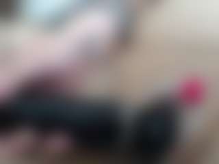 Salmamilf's Live Sex Cam Show