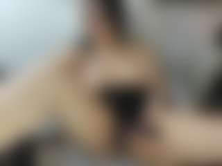 Salmamilf's Live Sex Cam Show