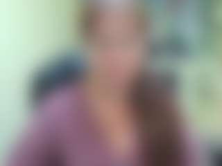 Live cam show with VanessaHotts - Living Room on dropp.cam