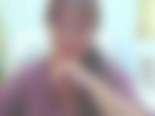 Live cam show with VanessaHotts - Living Room on Soda Cam