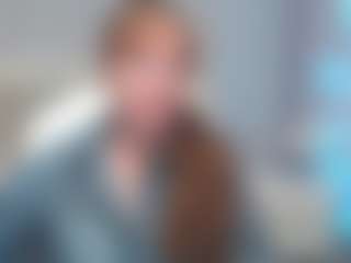 Live cam show with VanessaHotts - Mature on UwU Esports