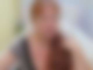 Live cam show with VanessaHotts - Living Room on Free Soda