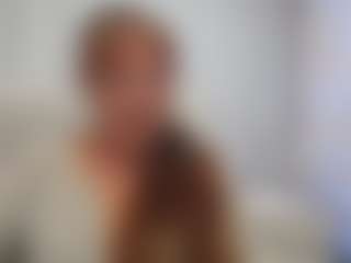 Live cam show with VanessaHotts - Amateur Mature on TeamSkeetLive