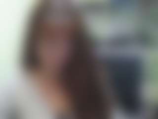 Live cam show with VanessaHotts - Living Room on TeamSkeetLive