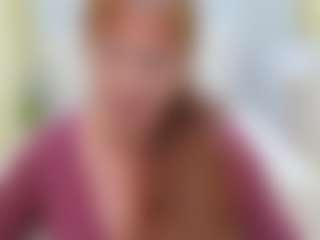 Show en direct avec VanessaHotts - Gagging sur Camsoda