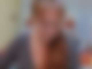 Live cam show with VanessaHotts - Hairy Pussy on sexylive.show