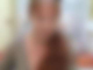 Live cam show with VanessaHotts - Athletic Middle Aged on madthumbs