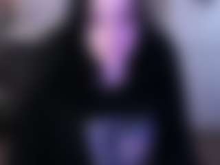 Live cam show with Lina - Facial Piercings on xxxlivecams.org
