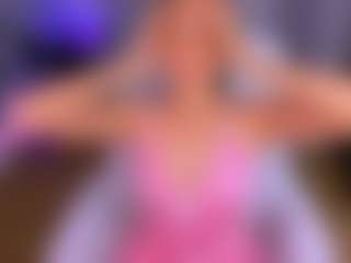 Fly-Kitty MILF webcam performer live streaming