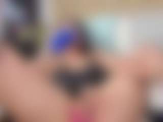 Lilyfoxx-1's Live Sex Cam Show