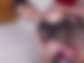 Live cam show with venuswhit - Tease on Camsoda