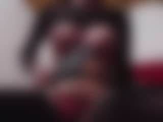 venuswhit's Live Sex Cam Show