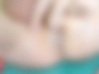Live cam show with Br-Munch - Living Room on Camsoda