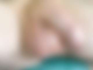 Live cam show with Br-Munch - Cock Rating on TottyGirls