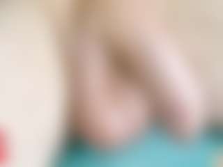 Live cam show with Br-Munch - Living Room on Cam Slut