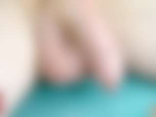 Live cam show with Br-Munch - Bedroom on Strip Flash - Live Sex Shows