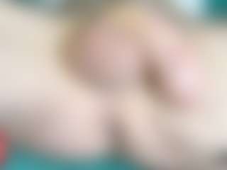Live cam show with Br-Munch - Living Room on Camsoda