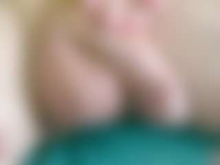Live cam show with Br-Munch - Brown Eyes on Free Soda