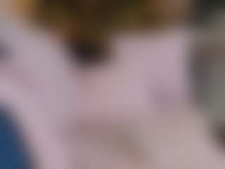 Live cam show with Rori - Findomme on SquirtSoMuch
