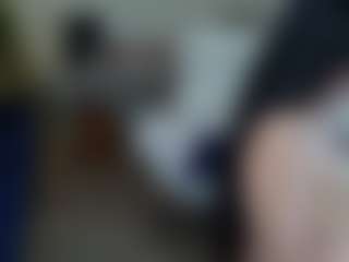 Live cam show with Rori - Moan on StripNow
