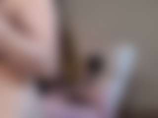 Live cam show with Rori - Findomme on Camsoda