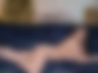Live cam show with Rori - Moan on Dare Cams