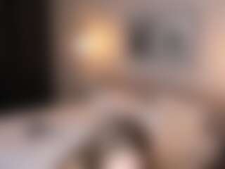 Haileycolsoon's Live Sex Cam Show