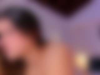 Live cam show with Nathalie Rivers - Squirt on Uber Horny
