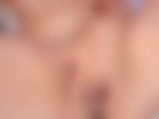 Live cam show with Nathalie Rivers - Office on Hubzter Live