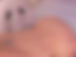 Live cam show with Nathalie Rivers - Raven Hair on StripNow