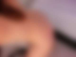 Live cam show with Nathalie Rivers - Office on xplaylive.com