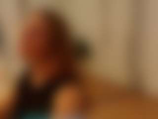 Live cam show with Tea - Old on Soda Cam