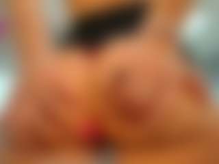 Live cam show with Tea - Public on Camsoda