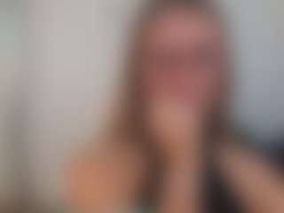 Live cam show with Tea - Old on CamwithHer