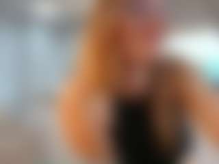 Live cam show with Tea - Blonde Hair Middle Aged on luckytryst.com