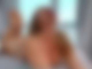 Live cam show with Tea - Old on madthumbs