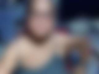 Samy-mature MILF webcam performer live streaming